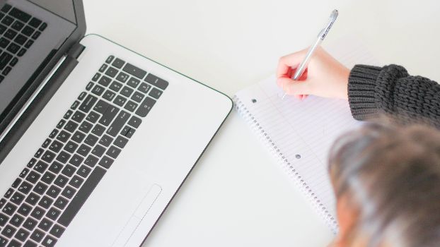 In the era of fake news students need to learn to think like professional fact-checkers