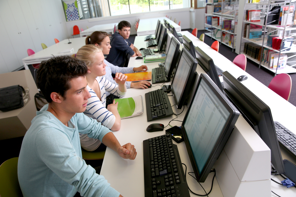 Multilingual tests: Why adequate training of linguists is a key component of translation quality in test translation and adaptation