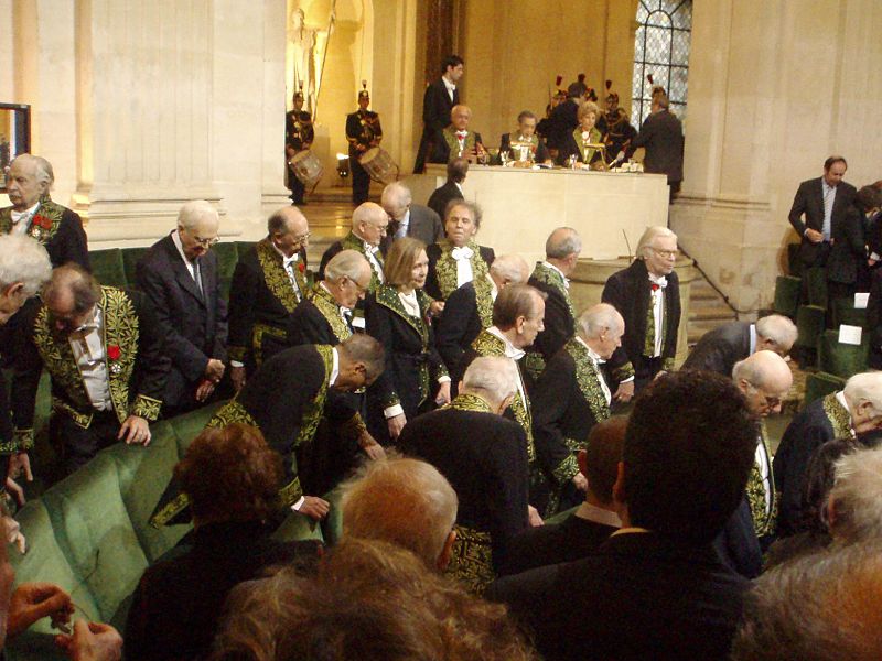 Should the “Académie française” continue to safeguard the French language’s antiquated purity or try to instill new life into it?